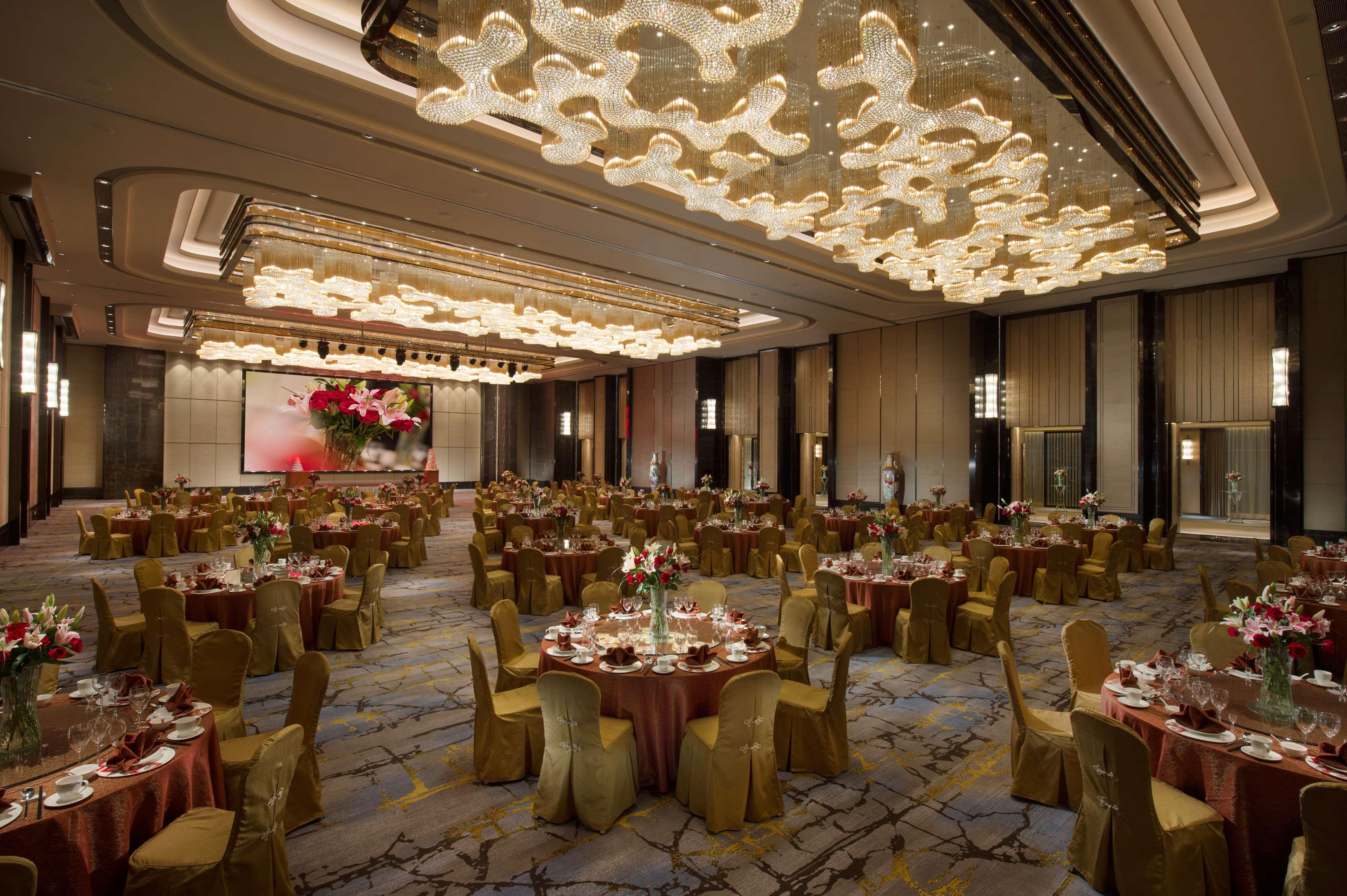Doubletree By Hilton Hotel Аншунь Экстерьер фото