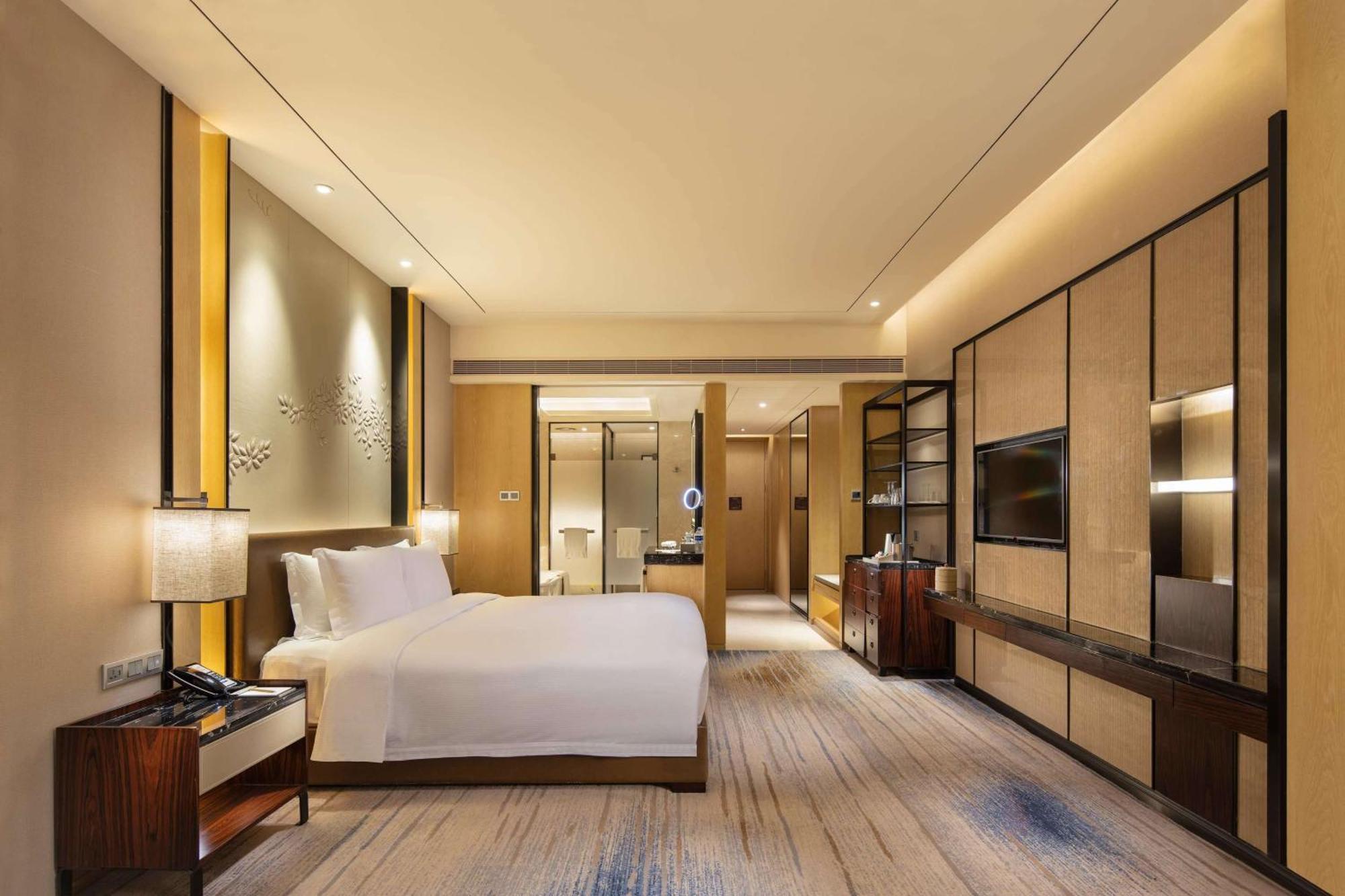 Doubletree By Hilton Hotel Аншунь Экстерьер фото