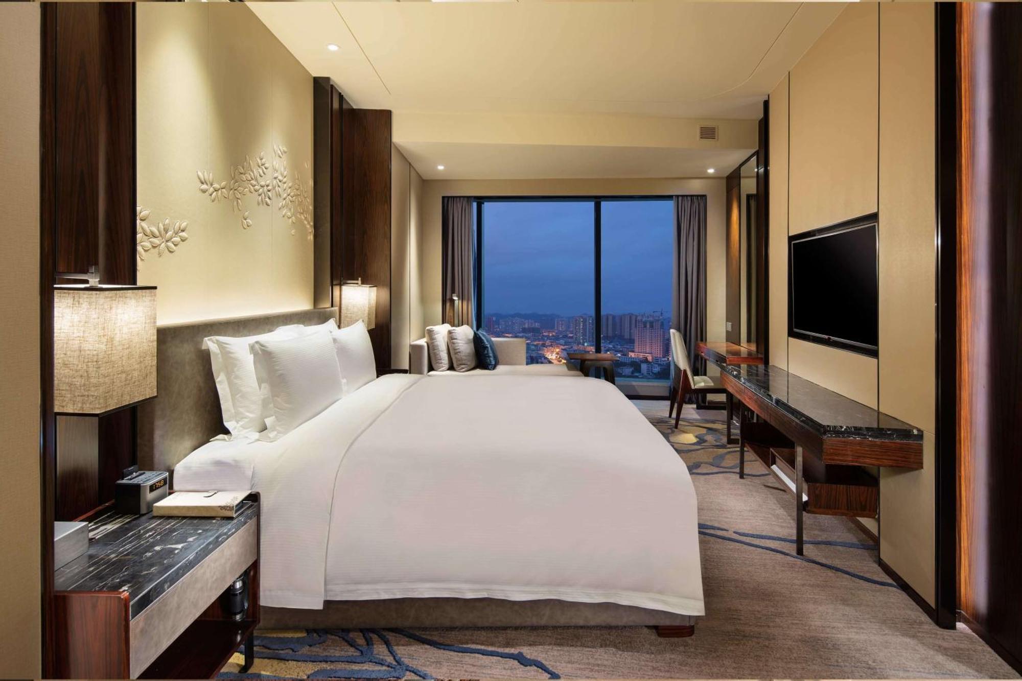 Doubletree By Hilton Hotel Аншунь Экстерьер фото